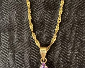 CT714V14 K Chain With Purple Stone Cross
