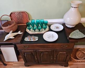 Ethan Allen Flip Top Server