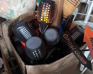 Solar Yard Torch Lights..Working