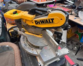 Dewalt Compound Miter Saw