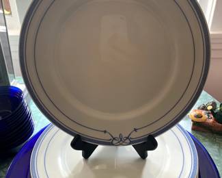 Limoges “Cafe Paris Dinner Plates