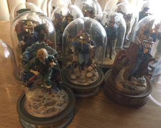 20 deferent John Wayne figurines 