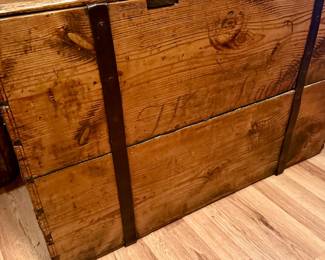 Antique 5 Board Storage Trunk w/iron banding Large