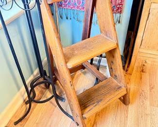 Library 2 Step Ladder Oak