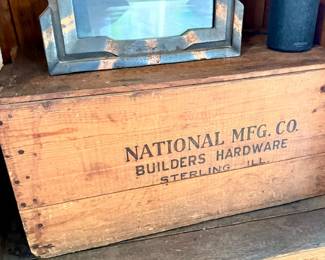 Many Boxes Etc w/advertising /companies