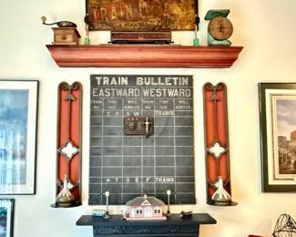 TRAIN BULLETIN w/Morris Code Telegraph Transmitter by Signal Electric 32 x 26” Board
Toledo / Peoria/ Western RAILWAY Authentic ….Vintage/Antique