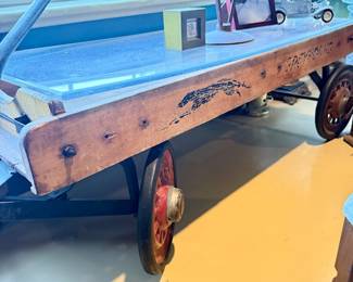 Greyhound Wagon wood w/glass top
(Coffee table w/glass)