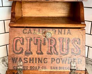 The Ultimate Bread Box