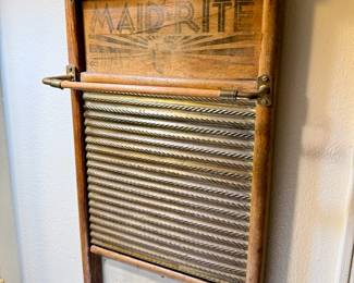 Maid Rite Scrub Board