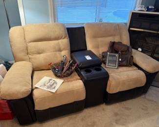 Reclining Sofa with Center Console