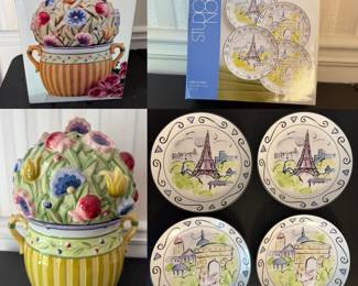 Boxed Studio Nova Cookie Jar
Set 4 Boxed Studio Nova Dessert Plates