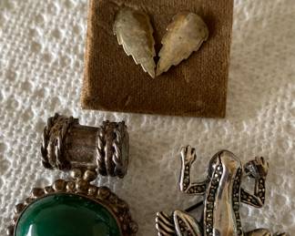 Small Sterling Frog Brooch