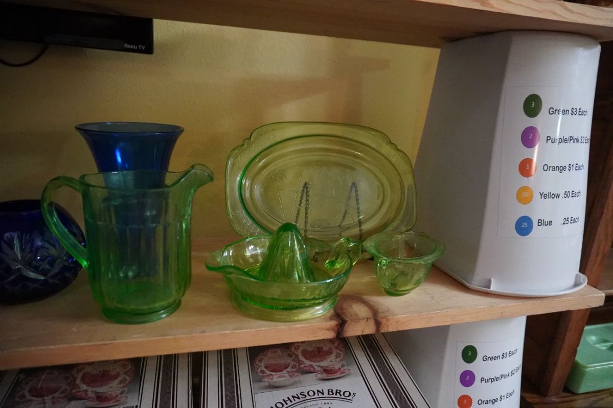Uranium glass