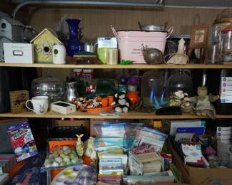 decor, birdhouses, golf balls