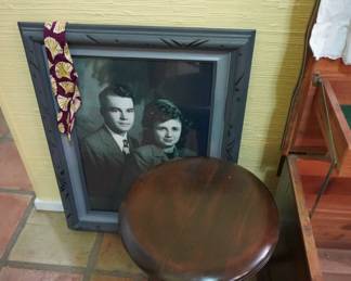 vintage picture--tie the man wore in the picture