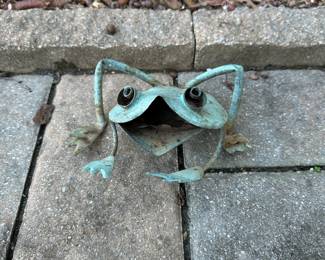 F14 - $5. Small Metal Garden Frog. 