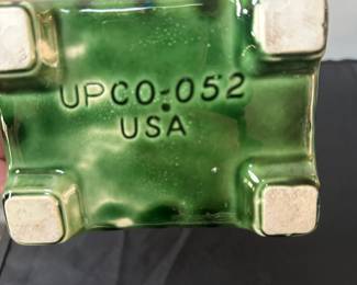 F73 - $15. UPCO-052 Planter. 