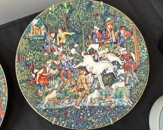 F66 - $25.  Vintage 1975 "The Hunt of the Unicorn"- CH Field Haviland - Limoges France-Plate No 5. Measures 9 7/8". 