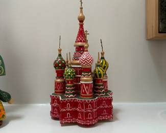 F43 - $30. Russian Music Box. 1999. Mockba.  Measures 6" Wide x 10.5" Tall
