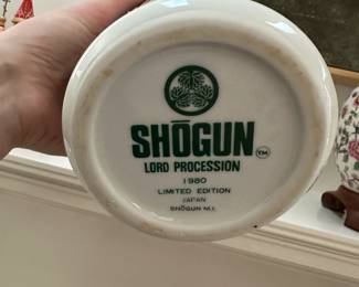 F42 - $20. Shogun Lord Procession 1980 Limited Edition Measures 5" Wide x 12" tall