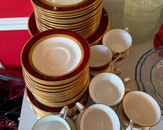 	#74	Noritake bone china Hemingway 60 piece set	 $100.00 				