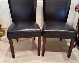 	#18	Set of 2 leather side chairs	 $30.00 		