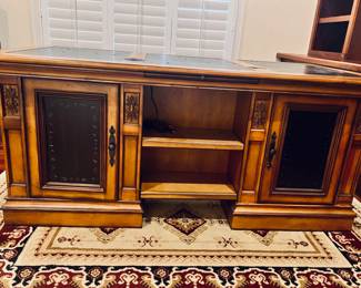 Partner’s Desk, 67 x 36 x 39