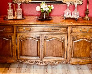 Henredon buffet/entry console, 76 x 18 x 34