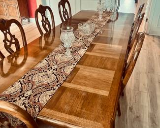 Thomasville dining table with seating for 10, 116 x 45