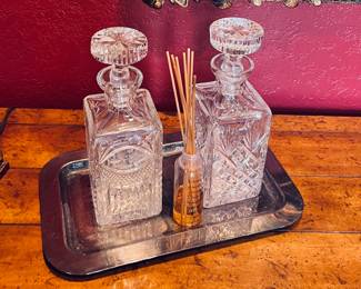 Pair of liquor decanters
