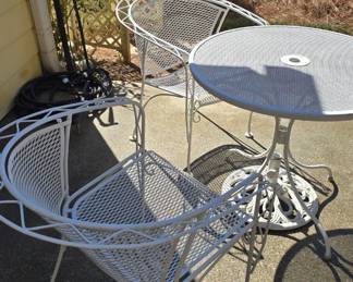 Smaller Bistro table for 2 