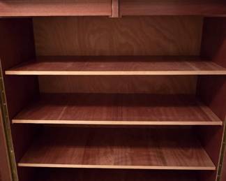 Armoire interior