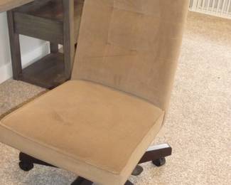 Ethan Allen 5 wheel office chair
