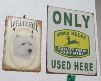 John Deere sign