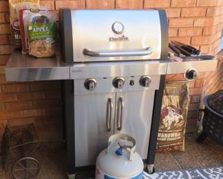 Gas grill