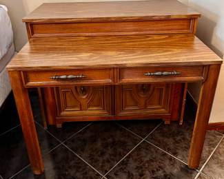 Expanding desk, extends out to make 6' table. See next photos.