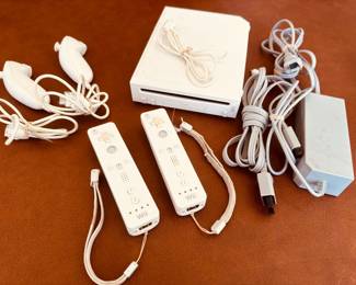 WII game system w/controllers