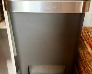 Simple Human Trash Can