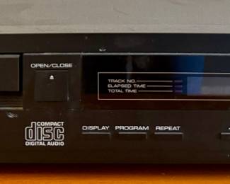 Rotel Compact Disc Player RCD-850