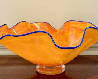 Art Glass Ruffled Edge Bowl