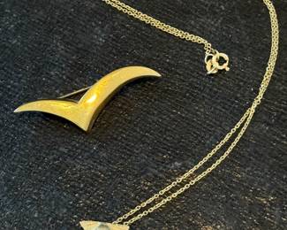 Tiffany 14K Brooch and 14K Chain and Seashell