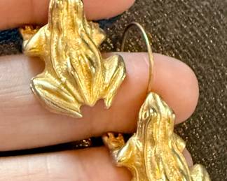 MOMA frog earrings