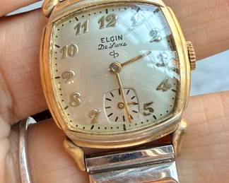 Elgin DeLuxe Vintage Watch