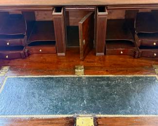 detail - drawers and compartments