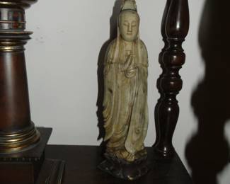 Jade Quin Yin Statue