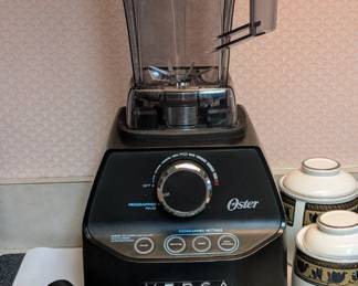 VERSA Blender - almost new!