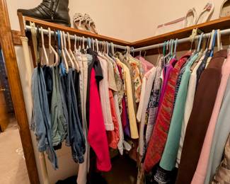 Ladies clothes - Pristine - Name brands.