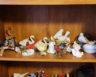 Birds figurines