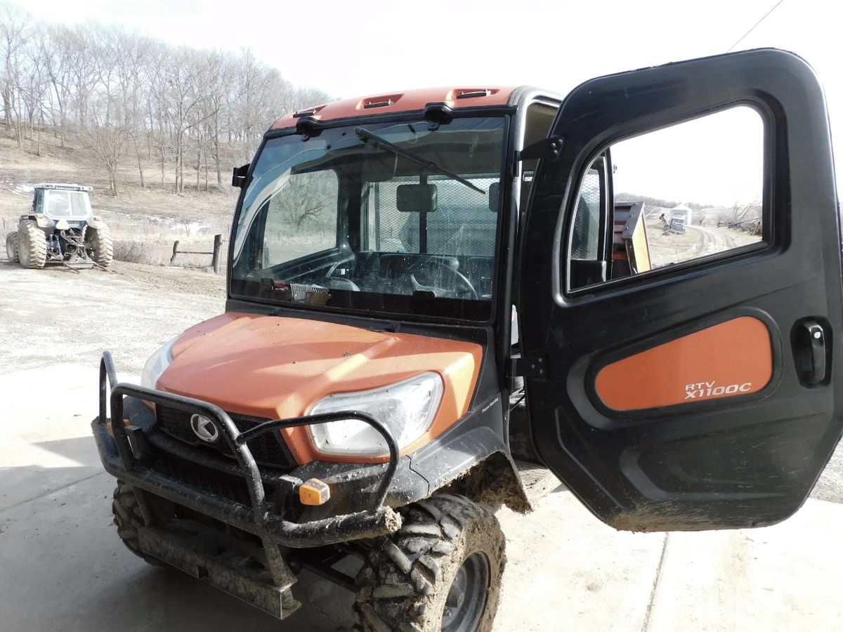 2020 Kubota RTV X1100 Diesel, Variable Hydra Transmission, Heater/AC, Power Steering, Tilt Bed , 2144 hours.