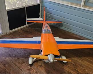 University of Florida Gator large Plane 